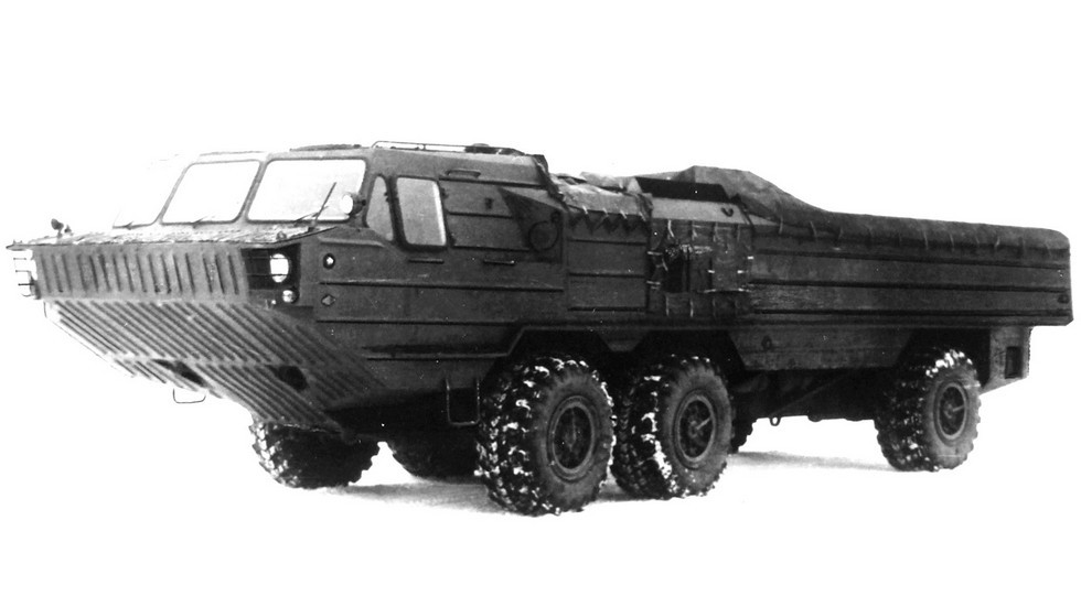 Доработанное шасси БАЗ-5947 для зенитно-ракетных систем (из архива 21 НИИЦ)